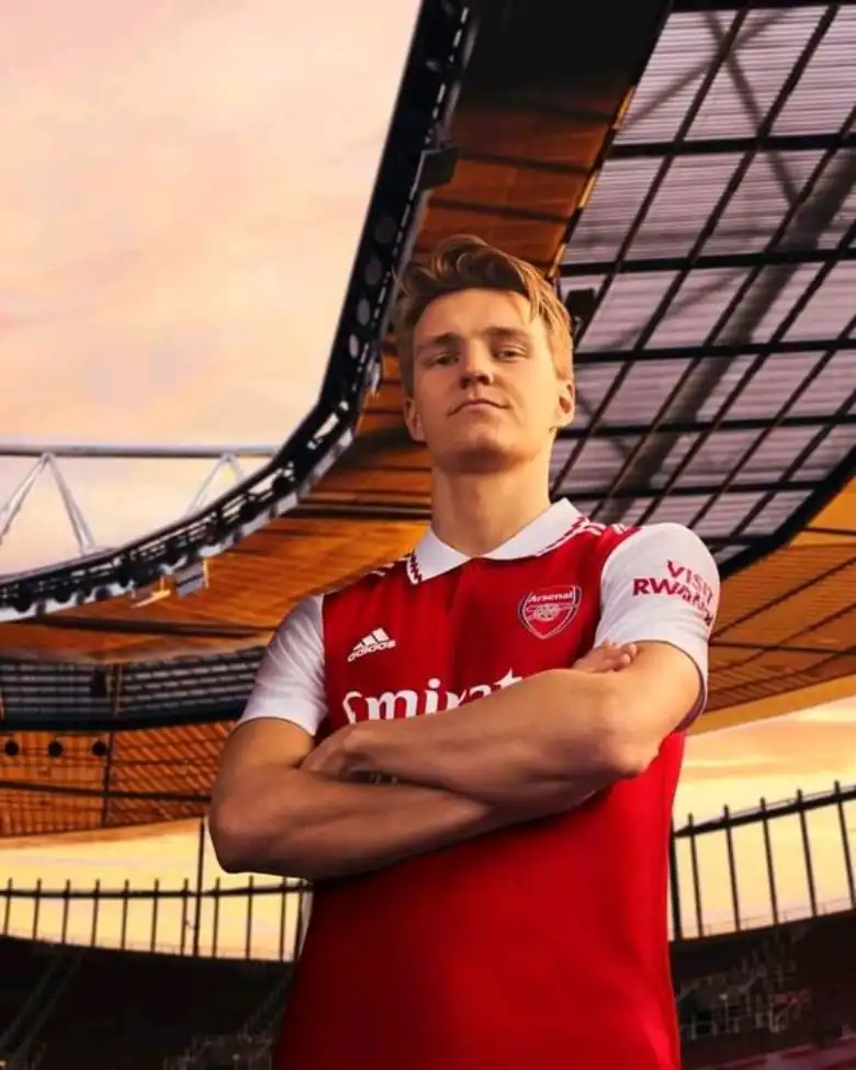 Hình nền điện thoại Martin Odegaard - Arsenal Việt Nam (2)