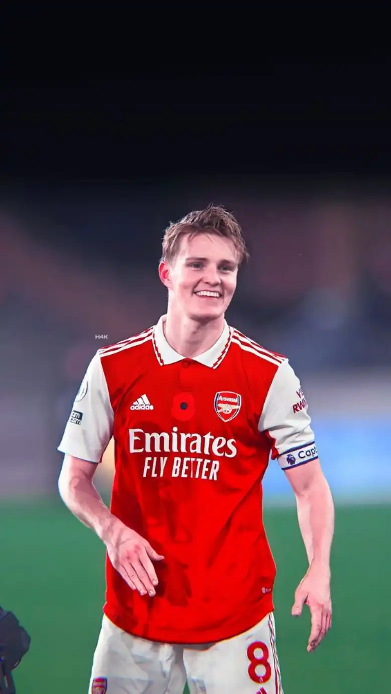 Hình nền điện thoại Martin Odegaard - Arsenal Việt Nam (5)